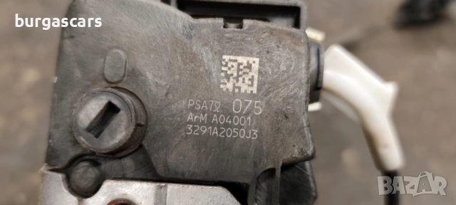 Брава предна лява врата Peugeot 308, снимка 3 - Части - 53188549