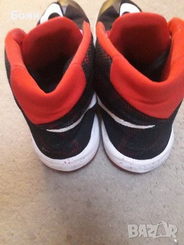 Баскетболни кецове Nike, снимка 2 - Кецове - 41448391