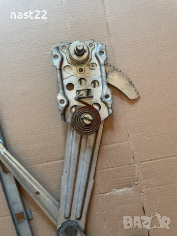 Десен стъклоповдигач Сузуки Самурай, снимка 2 - Части - 51382501