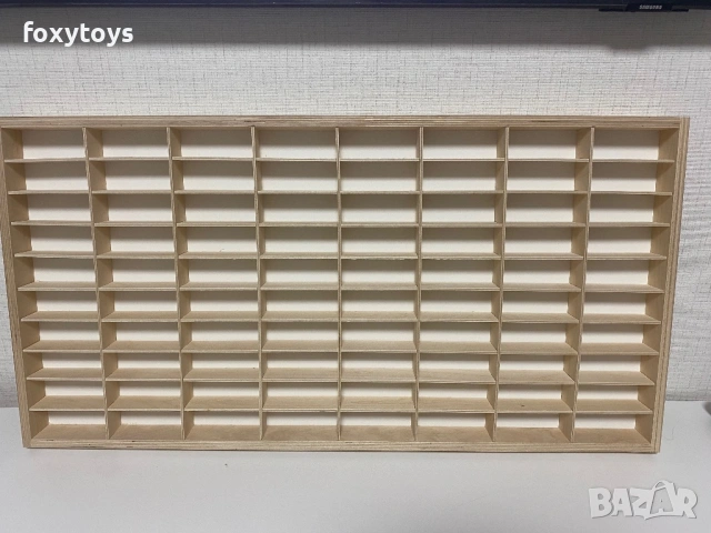 Дефектна дървена етажерка за колички, рафт, 80 отделения, хоризонтален