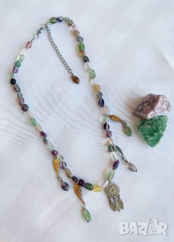 Ангелски крила. Колиета чокър с многоцветен флуорит, снимка 5 - Колиета, медальони, синджири - 41631007
