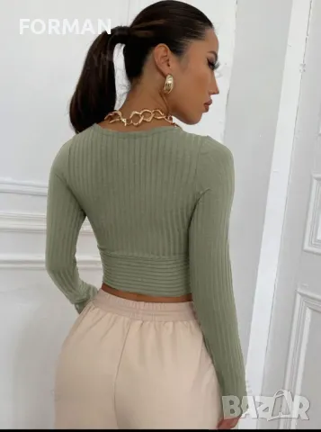 Зелен топ от еластично трико с дълъг ръкав, снимка 2 - Тениски - 47616352