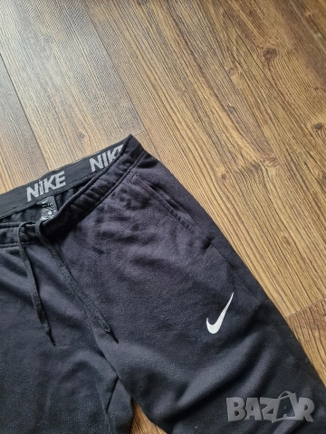 Страхотно мъжко спортно долнище NIKE размер M , снимка 4 - Спортни дрехи, екипи - 52570024