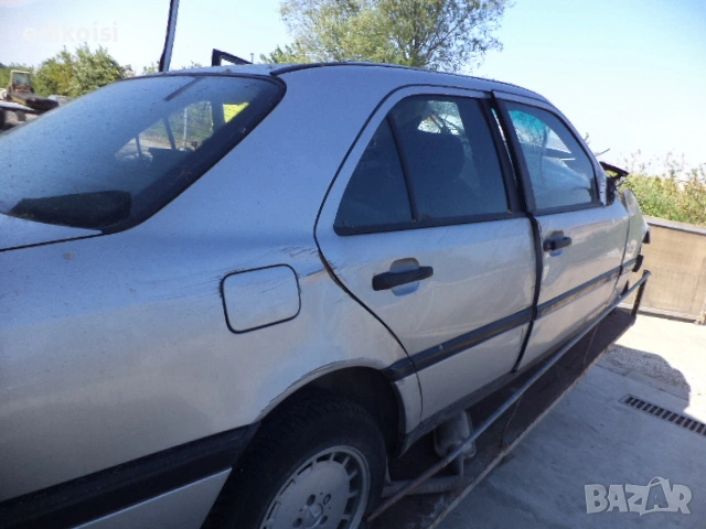 Мерцедес Ц класа 1.8 на части, снимка 2 - Автомобили и джипове - 53240820