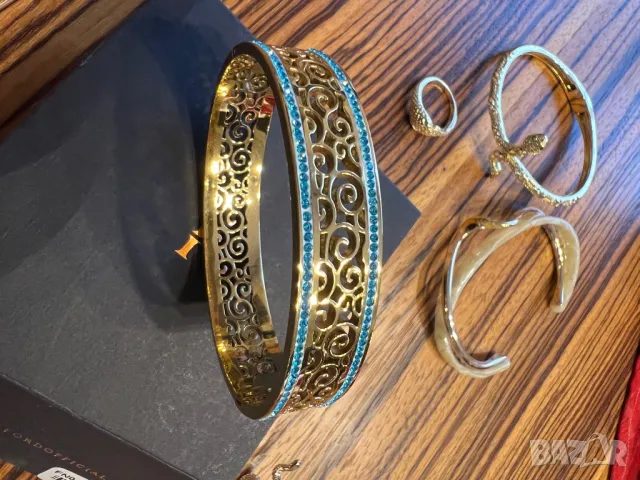 Позлатена гривна с кристали Swarovski