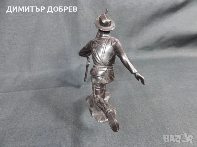 СТАРА РЕТРО СОЦ СССР ПЛАСТМАСОВА ФИГУРКА ТРАПЕР, снимка 4 - Колекции - 52712039