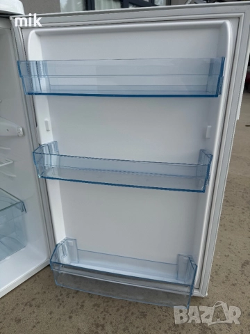 Малък хладилник AEG като нов, снимка 3 - Хладилници - 51915985