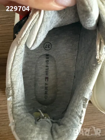 Дамски обувки Tommy Hilfiger , снимка 3 - Дамски ежедневни обувки - 56245894