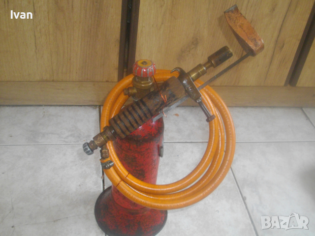 Газов Пропан-Бутан Поялник С Бутилка и Маркуч-Немско Старо Профи Качество-Отличен, снимка 3 - Поялници и запояване - 44921653