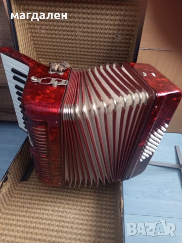 Акордеон 40 баса , снимка 2 - Други музикални жанрове - 53327114