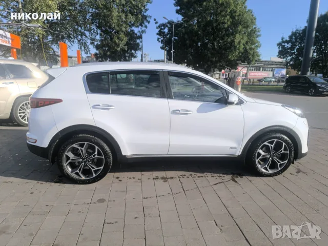 Kia Sportage 2,0 CDTI, снимка 5 - Автомобили и джипове - 56074096