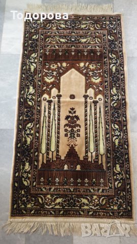Молитвено килимче, снимка 4 - Антикварни и старинни предмети - 42672343