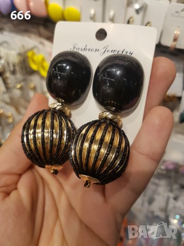 Обеци, снимка 2 - Обеци - 42157882