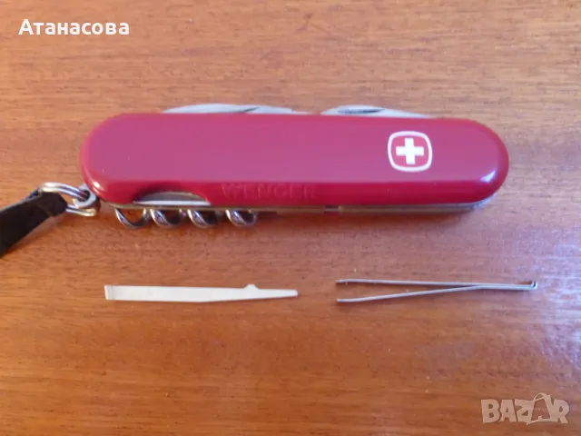 Швейцарско джобно ножче Wenger с калъф, снимка 8 - Ножове - 49380932