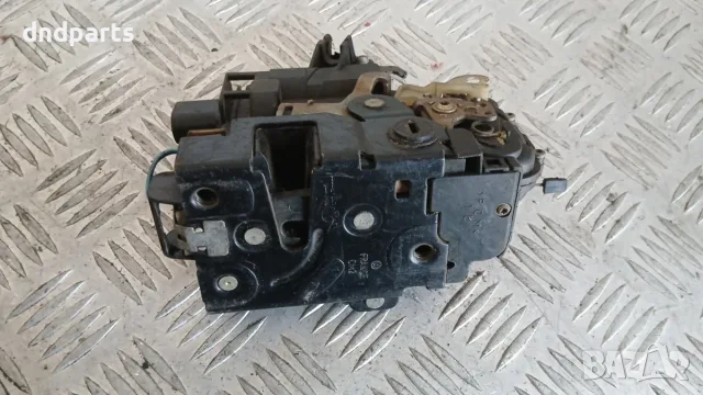 Брава врата VW Golf 4 2000 (задна дясна) Volkswagen Golf IV (1998-2004), снимка 3 - Части - 56263866