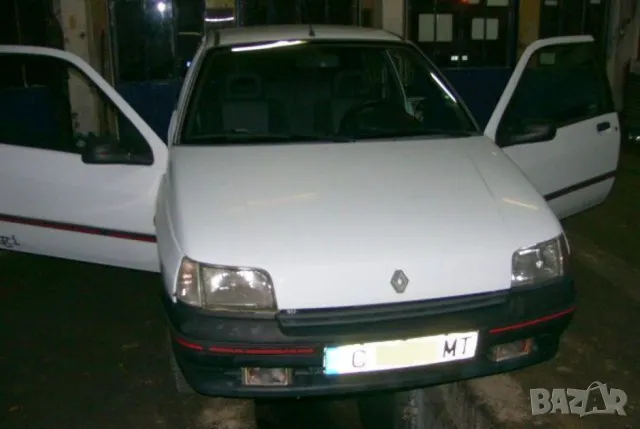 К-т Автомобил РЕНО Клио 1 RENAULT Clio I RT 1.1 1991 г. 2/3 врати Хечбек за Колекция и Части БАРТЕР, снимка 3 - Автомобили и джипове - 49802118