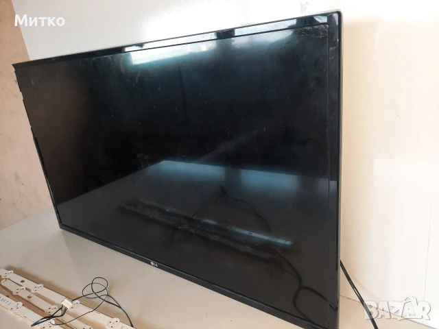 ЛЕД Телевизор марка LG модел 32LH5O0D за части, снимка 3 - Части и Платки - 53597647