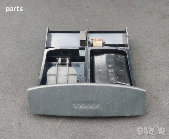 Пепелник Мерцедес Спринтер (Ч) - VW LT, снимка 4 - Части - 51979517