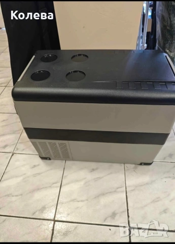 Хладилник Vevor 55 L, снимка 2 - Хладилни чанти - 53171924