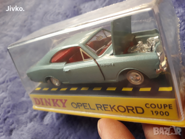 Opel Record 1.43 Coupe 1900 Dinky Toys Top Diecast , снимка 5 - Колекции - 36258085