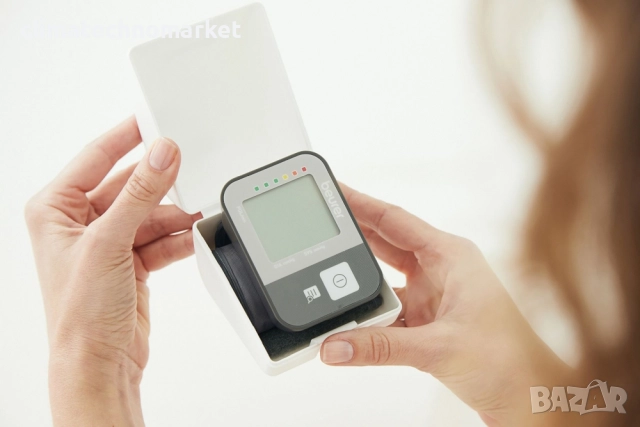 Апарат за кръвно налягане, Beurer BC 27 Wrist blood pressure monitor; large, easy-to-read display; r, снимка 3 - Други - 51888419