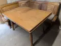 🪵🍷 Кухненски ъгъл от масивен дъб с лозаро-винарска дърворезба+разтегателна маса , снимка 2