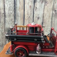Метална ретро пожарна кола, снимка 2 - Декорация за дома - 41862630