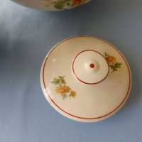  Стар Порцеланов чайник и захарница за чай , снимка 8 - Антикварни и старинни предмети - 41417845