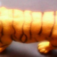 Пластмасов тигър, снимка 2 - Фигурки - 39424633