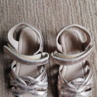 26 номер детски сандали , снимка 2 - Детски сандали и чехли - 41920598