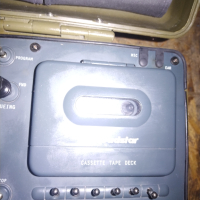 Радио-касетофон и диск на фирмата Roadstar, изработено по поръчка за автомобилната компания Jeep.  С, снимка 6 - Радиокасетофони, транзистори - 44642212