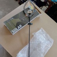 Соларна лампа със стойка нова, снимка 1 - Соларни лампи - 41619646