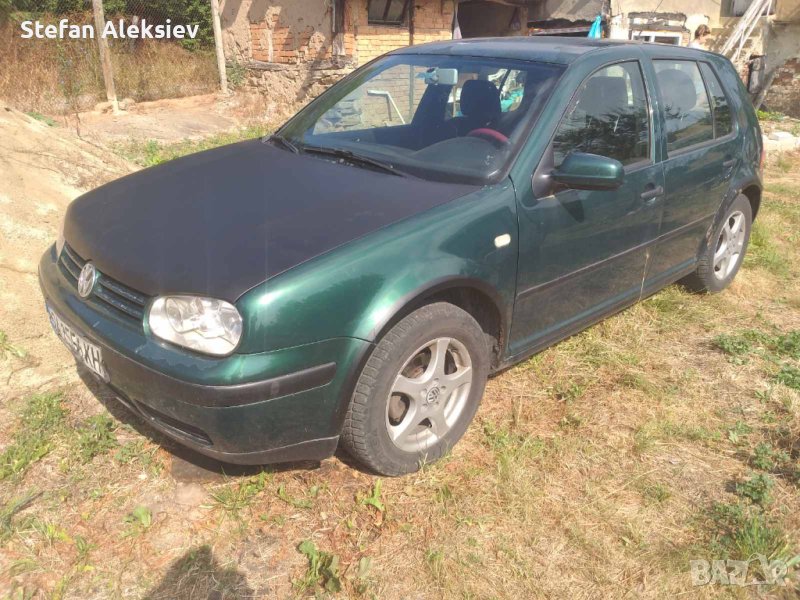 Golf 4 1.6i на части, снимка 1