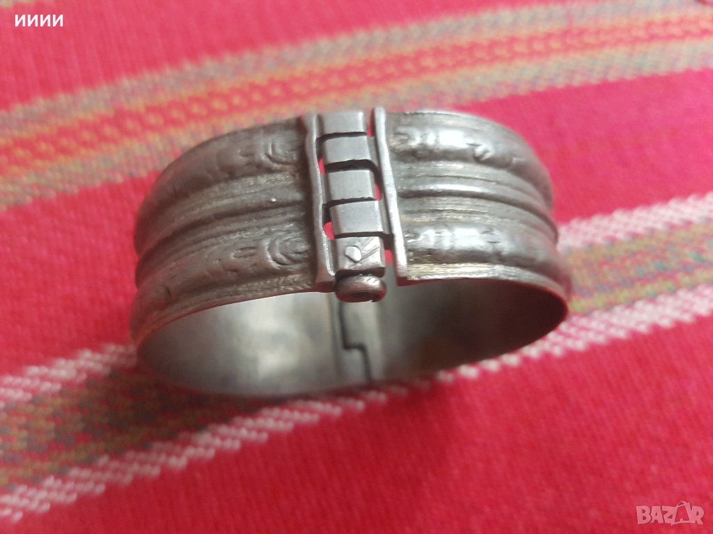 Сребърна гривна Възрожденска , снимка 1