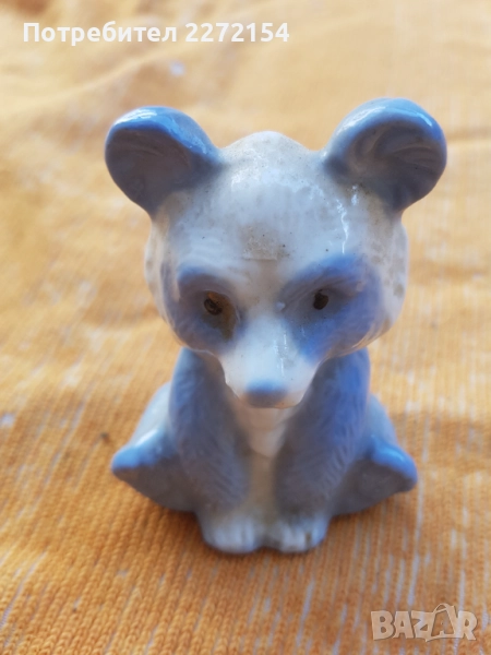 Порцеланова статуетка фигурка мечка, снимка 1
