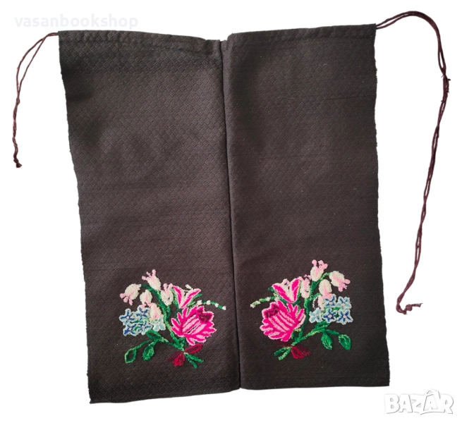 Стара черна престилка 🖤 Българска народна носия, автентична ръчна бродерия, етно антикварна находка, снимка 1