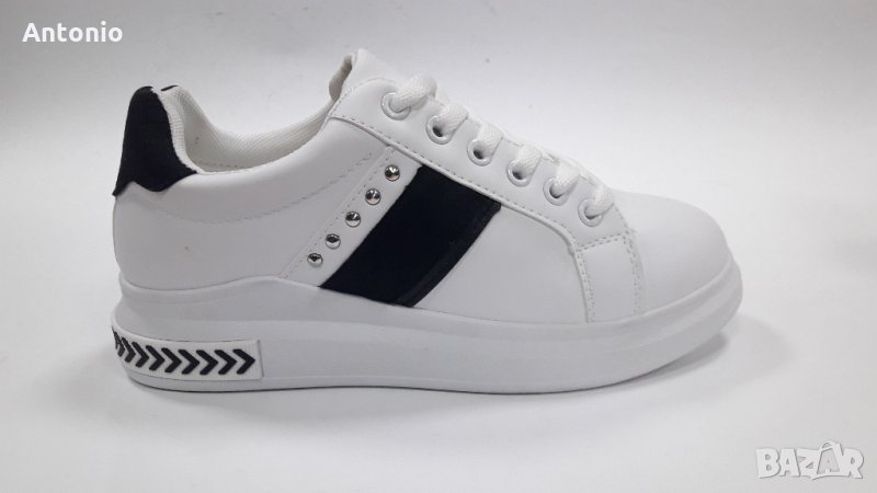 Дамски спортни обувки 2755 в бяло, снимка 1