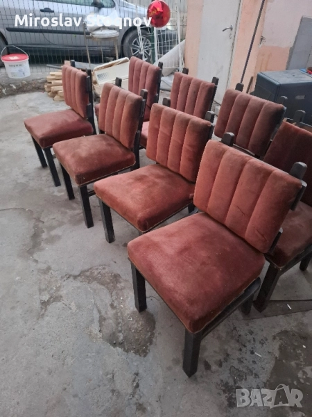 продават се 8 стола за техните години са мн запазени които има въпроси да пита, снимка 1
