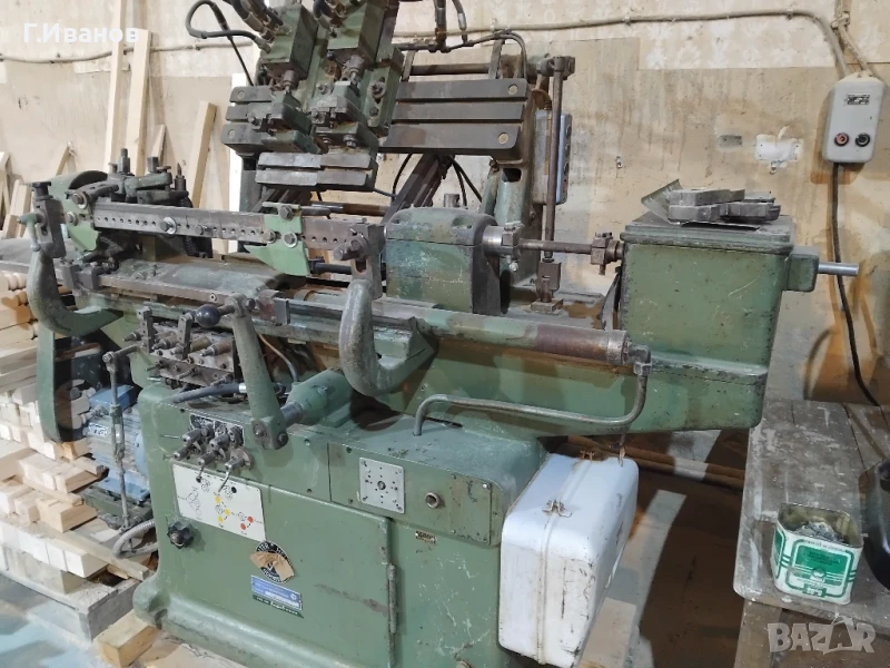 Автоматичен хидравличен купир струг за дърво., снимка 1