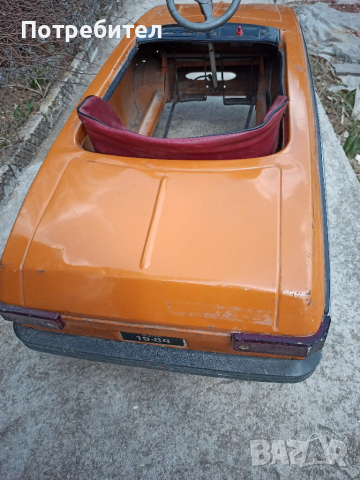 Детска кола Москвич с педали, снимка 3 - Други ценни предмети - 36301406