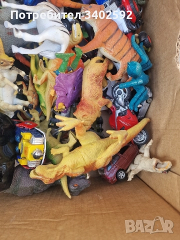 Лот играчки,фигурки и колички, снимка 2 - Коли, камиони, мотори, писти - 52438204