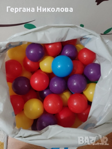 Детски пластмасови топки - 106 бр.