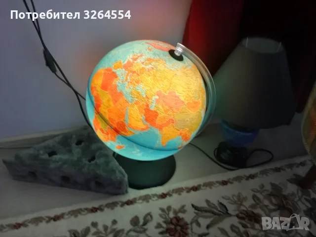 Светещ глобус с функция на нощна лампа