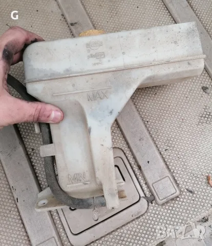 Казанче Антифриз Nissan X-Trail 2.2 T30, снимка 5 - Части - 47930333