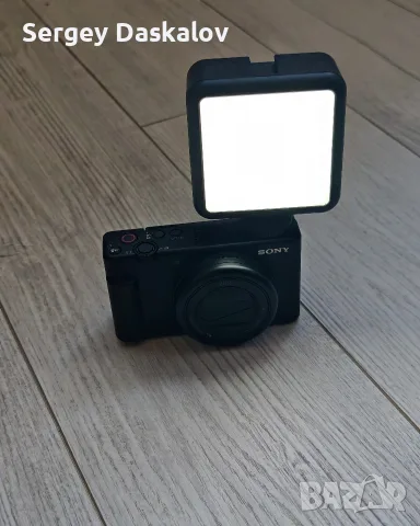 Фотоапарат Sony , снимка 2 - Фотоапарати - 55993304