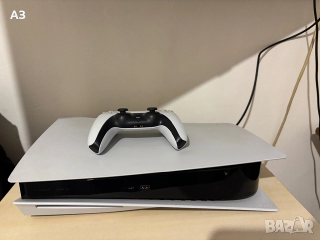 плейстейшън 5 + 8 игри