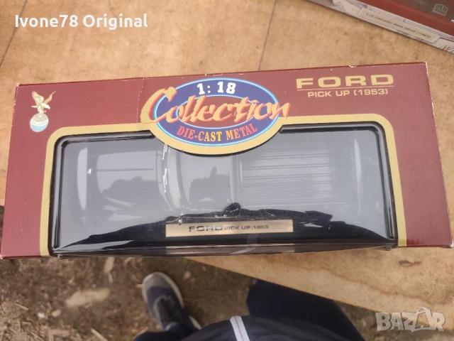 МЕТАЛНИ КОЛИ 1:18 Нови в кутия , снимка 4 - Колекции - 53711251