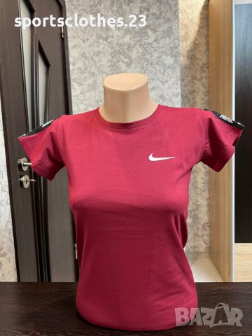 Дамски тениски Nike в червено, тъмно синьо и бяло, снимка 4 - Тениски - 44230035