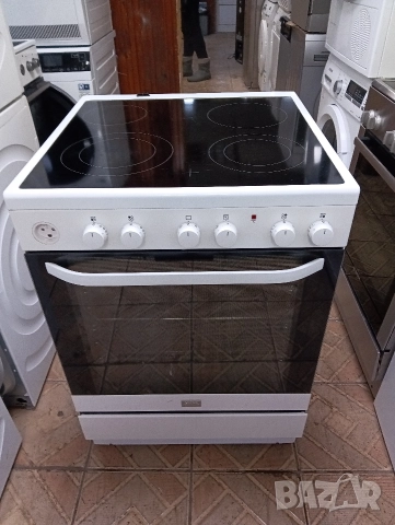 Свободно стояща печка с керамичен плот VOSS Electrolux с две години гаранция!