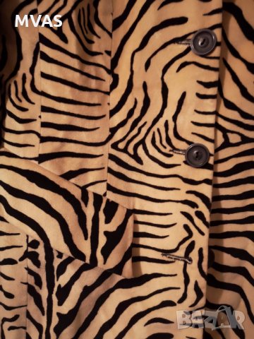 Ново дамско есенно сако 36 размер тигрово бежово с черно, снимка 3 - Сака - 33954603